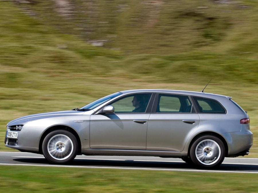 Alfa Romeo 159 Sportwagon 3.2 JTS Q4 (939B) (UK) '2006 - 08